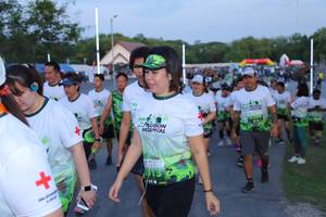 BIB: 
                            <button type="button" onclick="openModal(3631156)" class="btn btn-primary btn-sm float-right btn-popup" data-toggle="modal" data-target=".modal-high-quality">
                        <i class="fas fa-shopping-cart"></i> Add to Cart
                    </button>
                                            <button type="button" onclick="isThisMe(3631156, true)" class="btn btn-success btn-sm float-right btn-popup btn-isme hidden" data-toggle="tooltip" data-placement="bottom" title="นี่คือรูปของคุณใช่ไหม คลิกที่นี่เพื่อเอาเข้าอัลบั้ม">
                        <i class="fas fa-plus"></i> Add to album
                    </button>
                    <button type="button" onclick="isThisMe(3631156, false)" class="btn btn-warning btn-sm float-right btn-popup btn-isnotme hidden">
                        <i class="fas fa-ban"></i> Remove from album
                    </button>